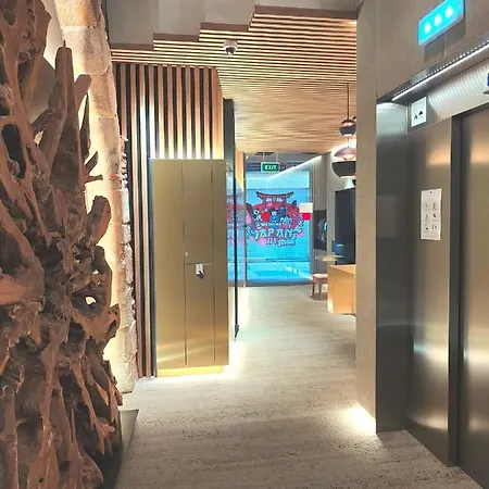 Centre Hotel 3*