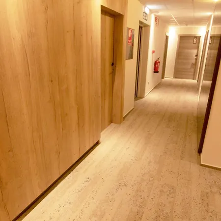 Centre 3*