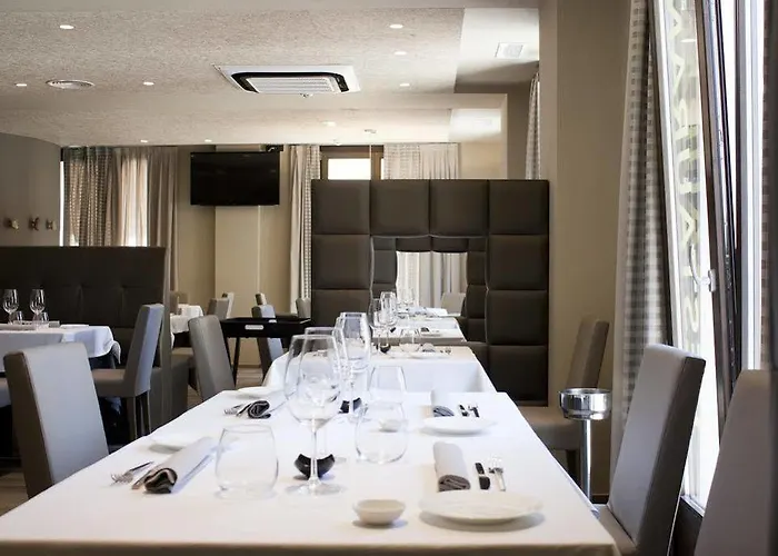 Centre Hotel 3*