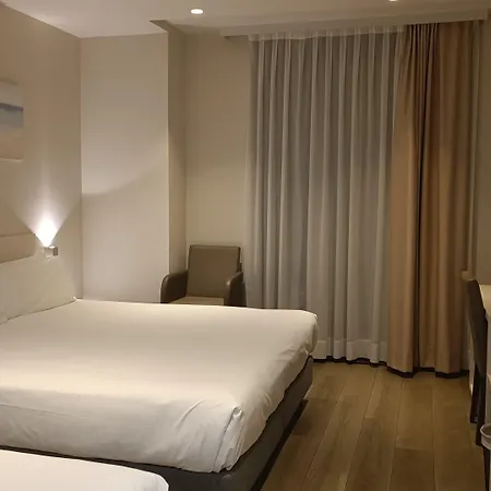 Centre 3* Реус