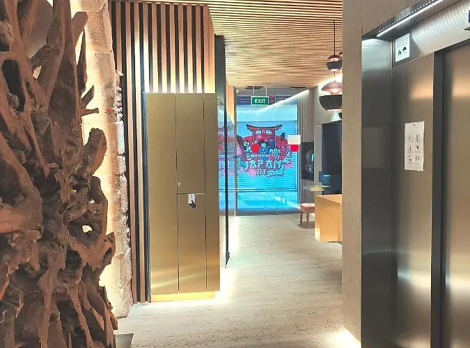 Centre Hotel 3*