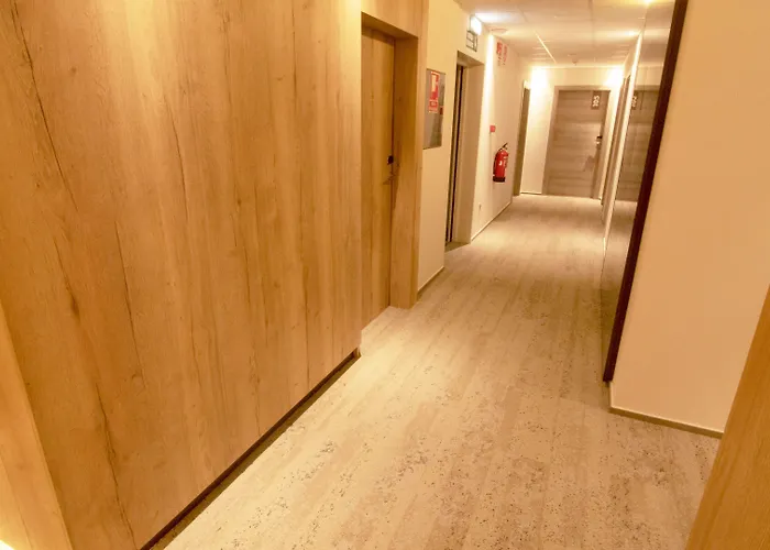 Centre 3*